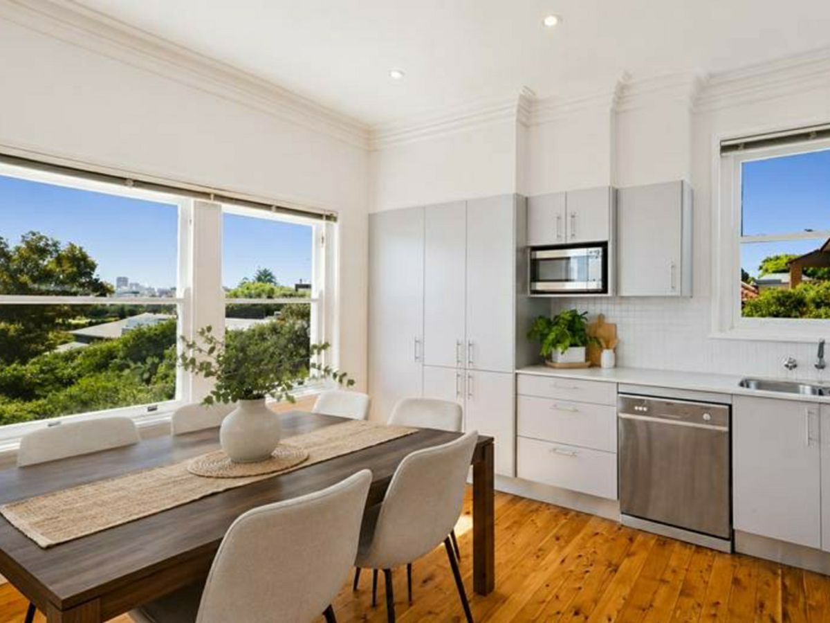 6/16 Stanley Street, Randwick - image 2