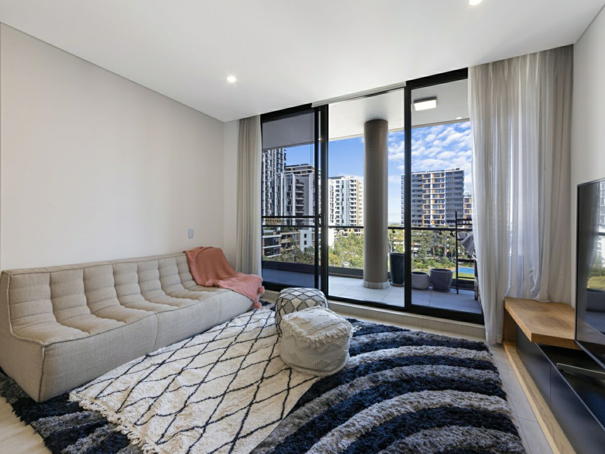 623/8 Studio Drive, Eastgardens - image 1