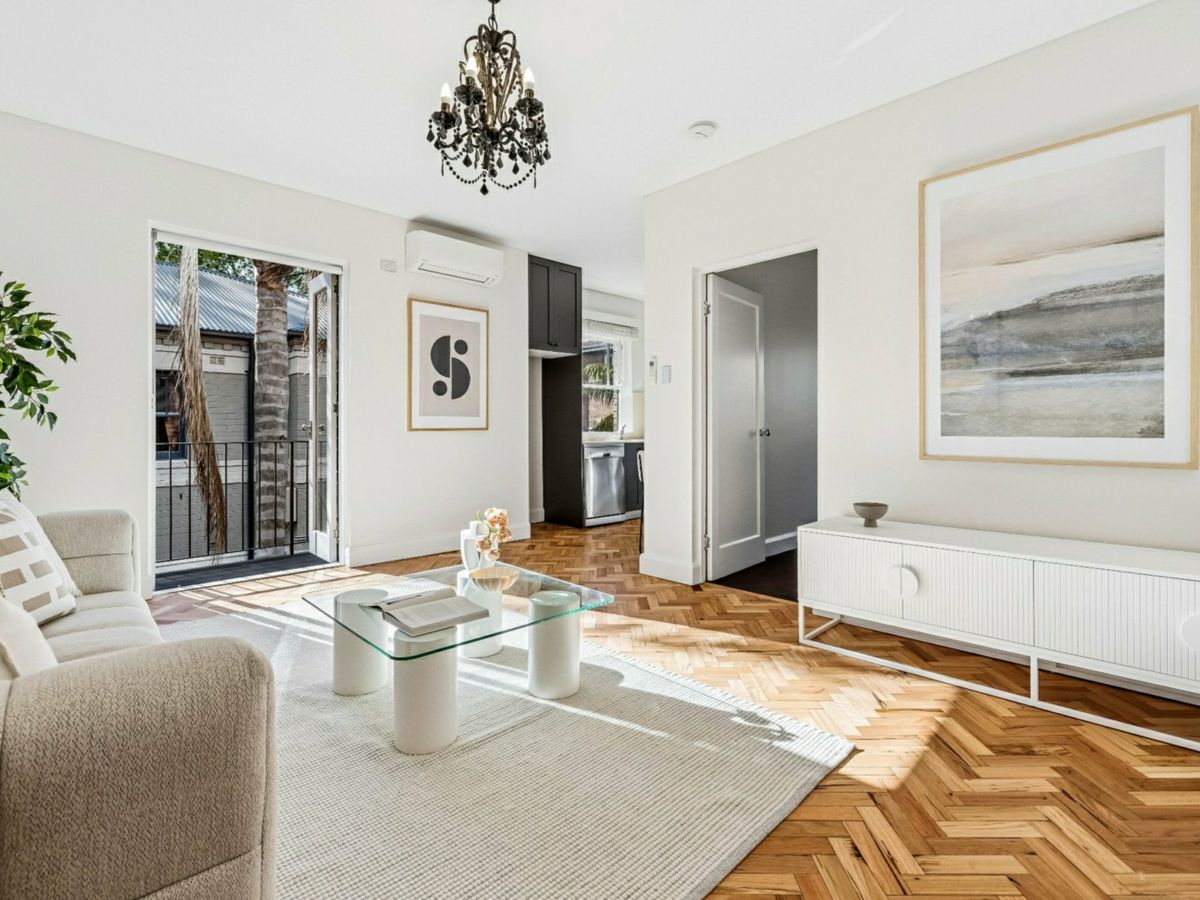 7/58 Dolphin Street, Coogee - image 2