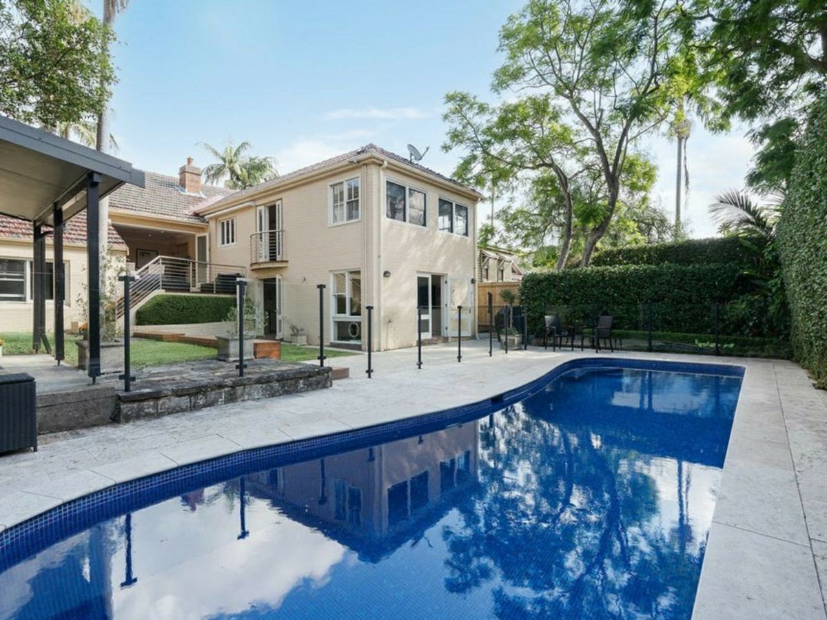 32 Woolwich Road, Hunters Hill - image 1