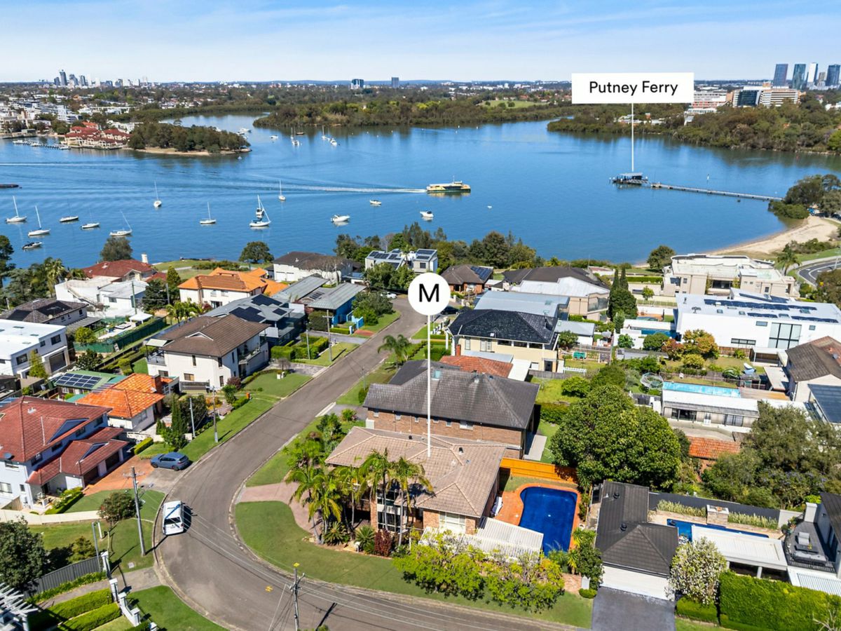 1 Chadwick Street, Putney - image 1