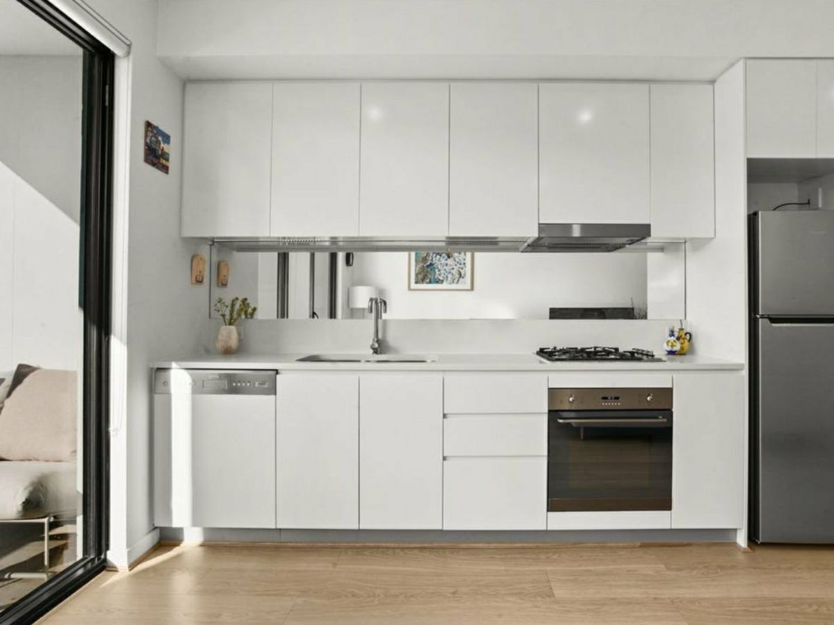 105/64 Gladesville Road, Hunters Hill - image 2