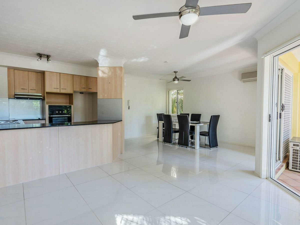43/19 Monte Carlo Avenue, Surfers Paradise - image 2