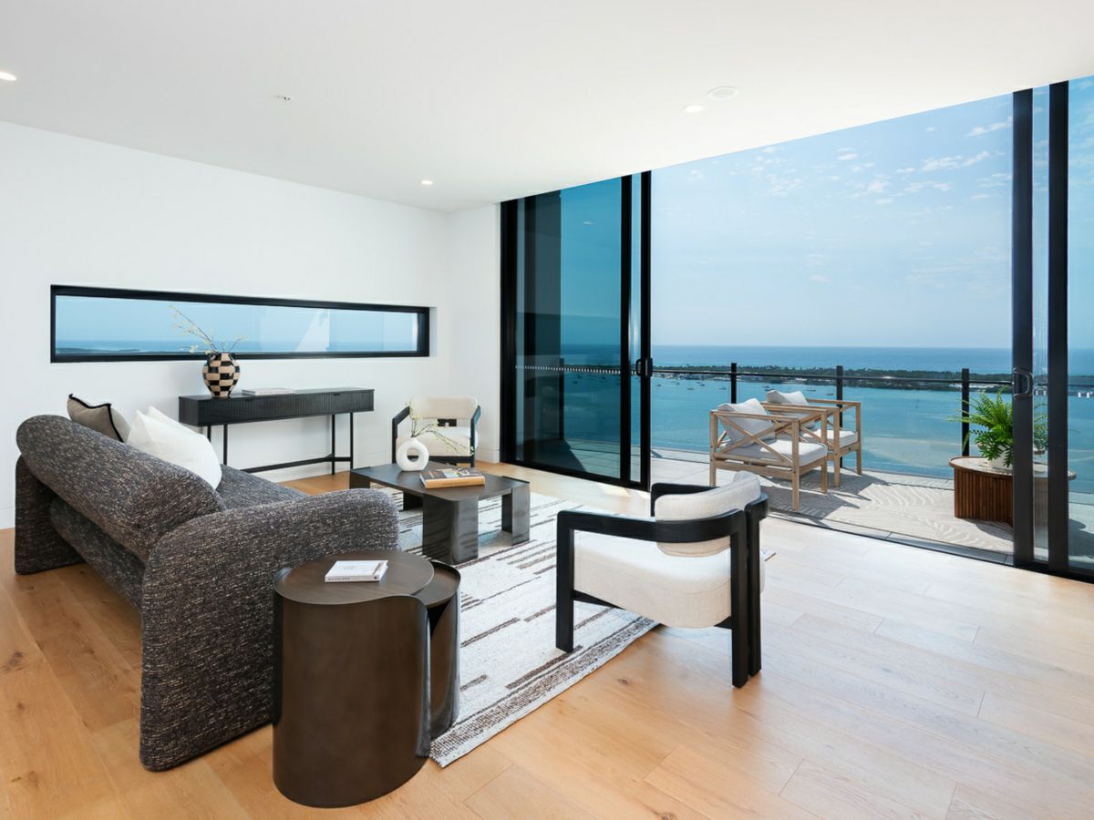 1283/165 Marine Parade, Southport - image 3
