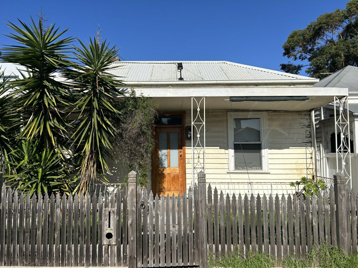 30 Lawry Street, Northcote - image 1