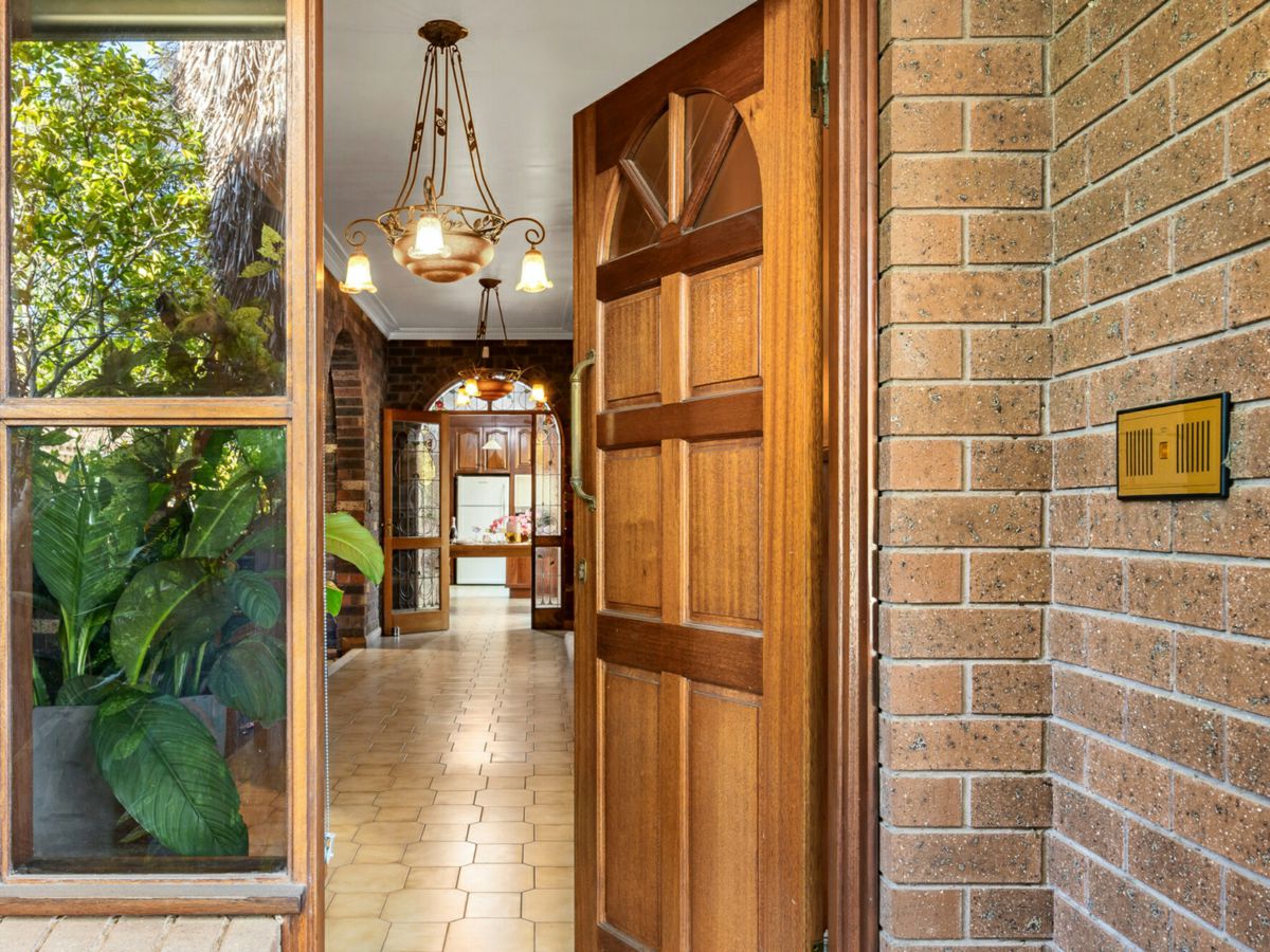 157 Clarendon Street, Thornbury - image 2