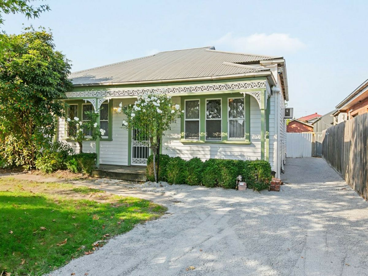 552-554 Plenty Road, Preston - image 1
