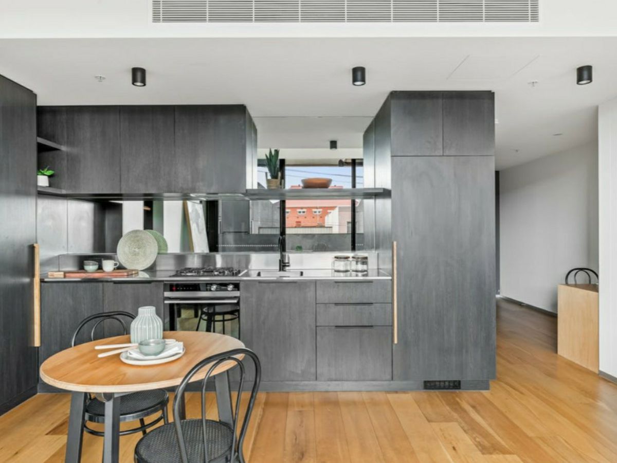 111/27 Wilson Avenue, Brunswick - image 2