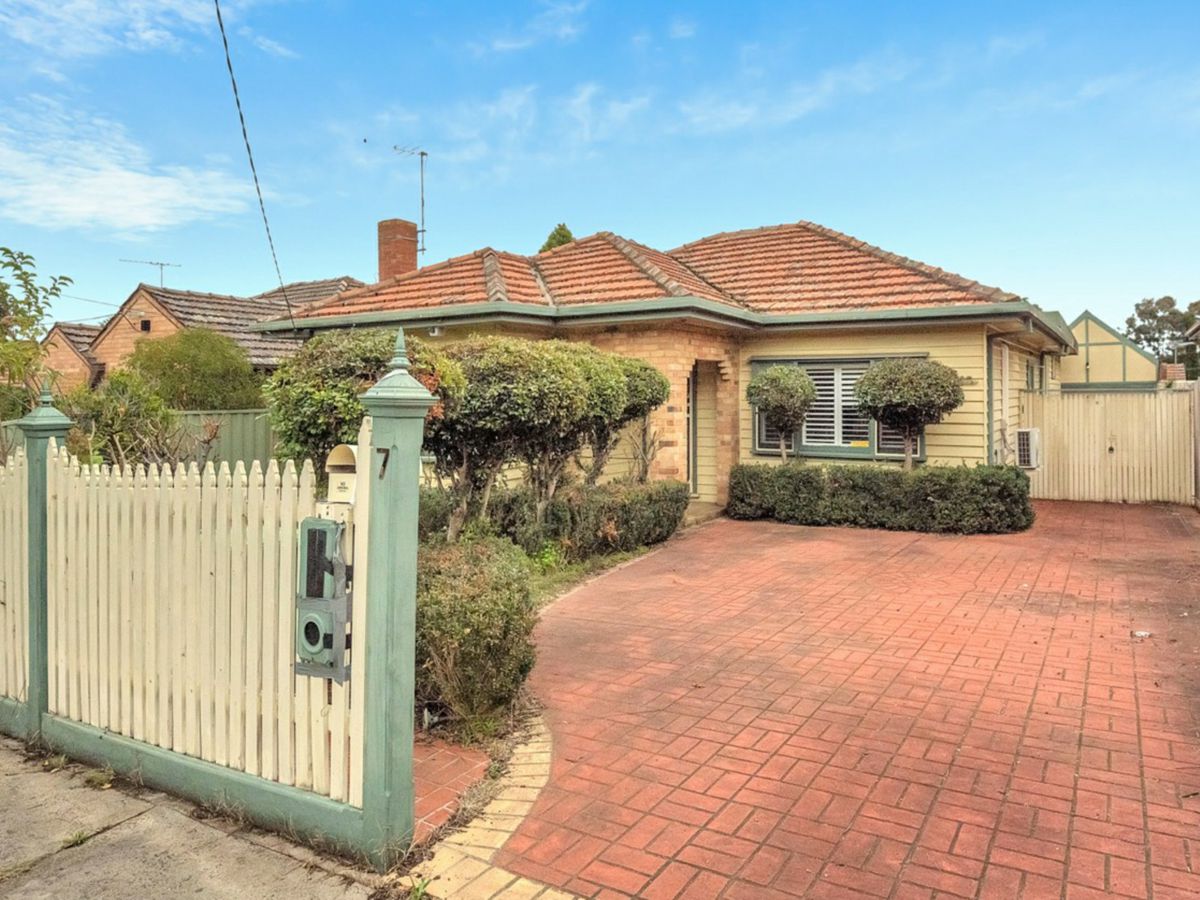 7 Riley Street, Thornbury - image 1