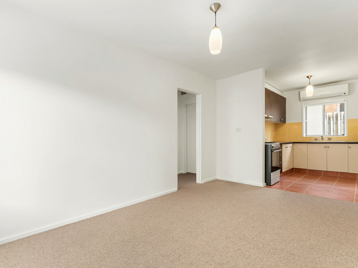 1/29 Clyde Street, Thornbury - image 2