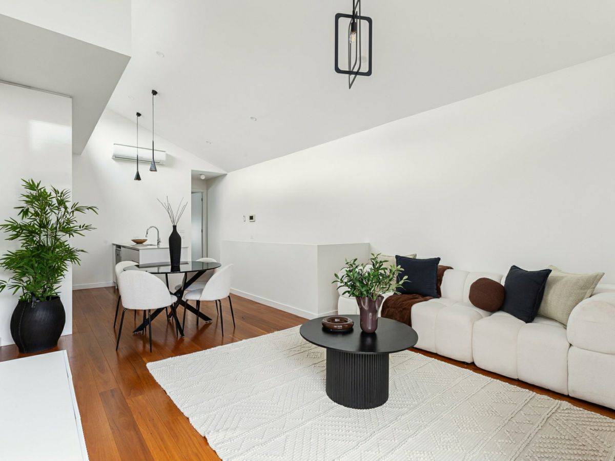 2N Newcastle Street, Thornbury - image 2