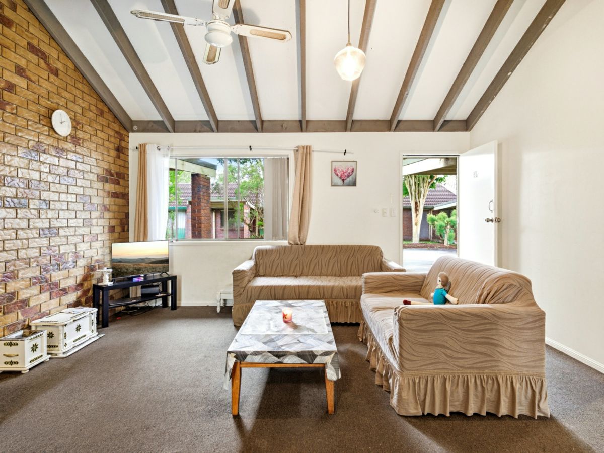 55/129 North Road, Woodridge - image 2