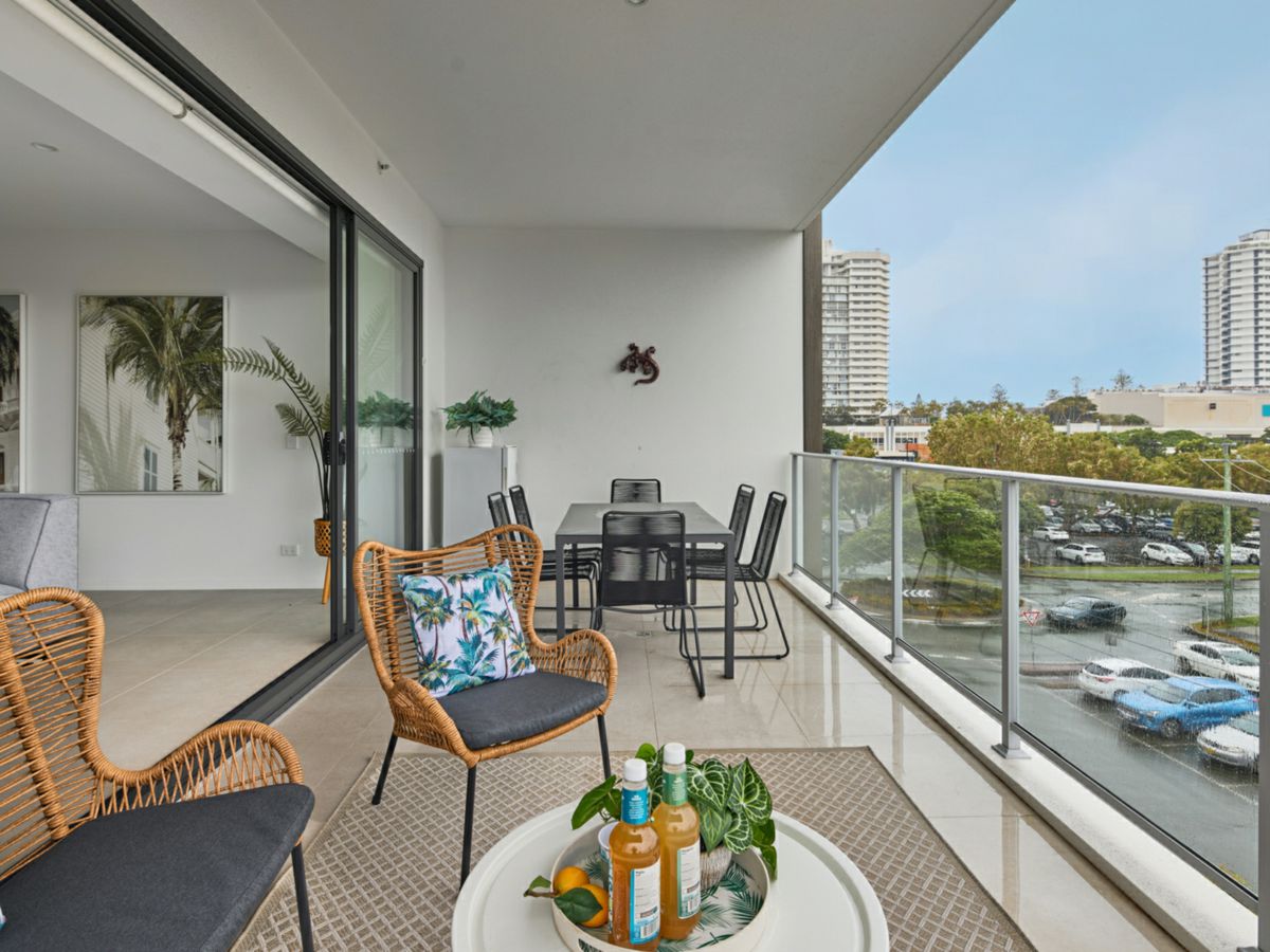 24/15 Dutton Street, Coolangatta - image 3