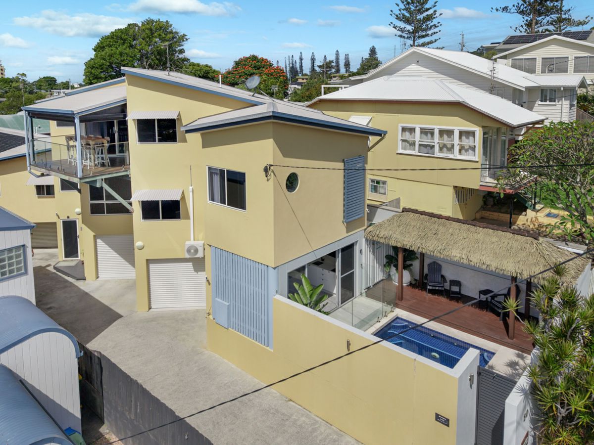 1/80 Mclean Street, Coolangatta - image 2