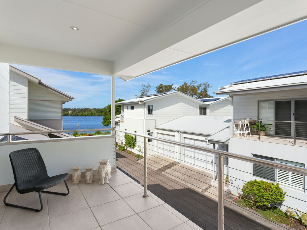 38/2 Barneys Point Road, Banora Point - image 2
