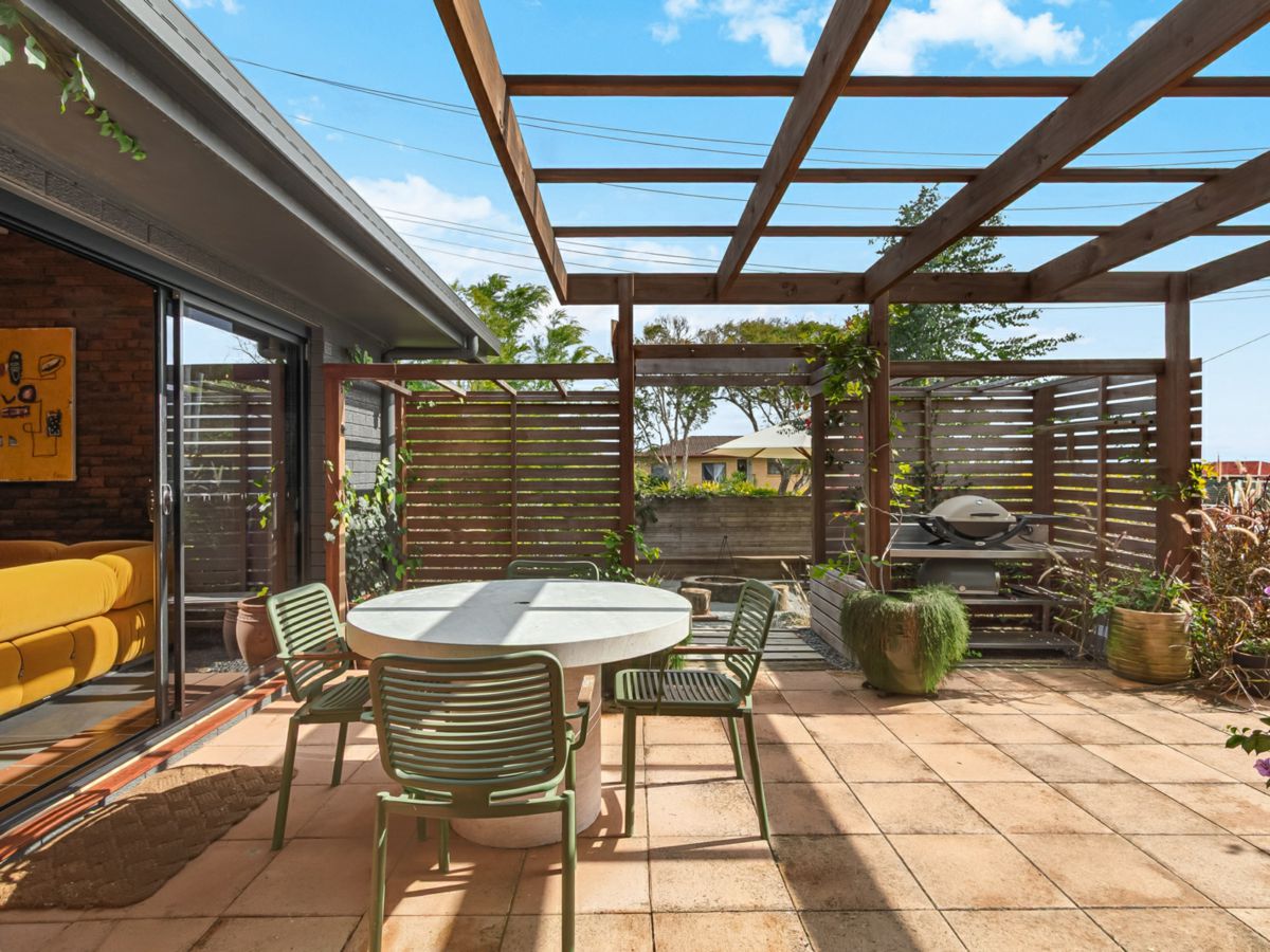 1 Worendo Place, Banora Point - image 1