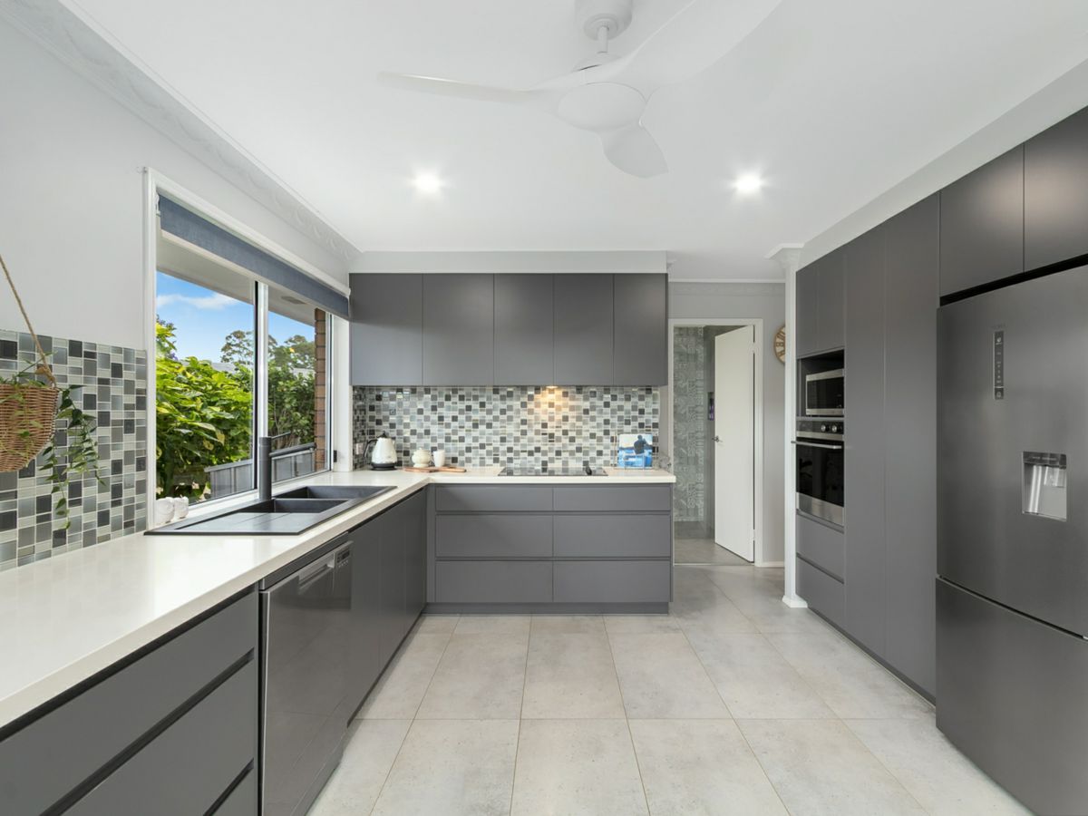 2/3 Bluegum Boulevard, Banora Point - image 2