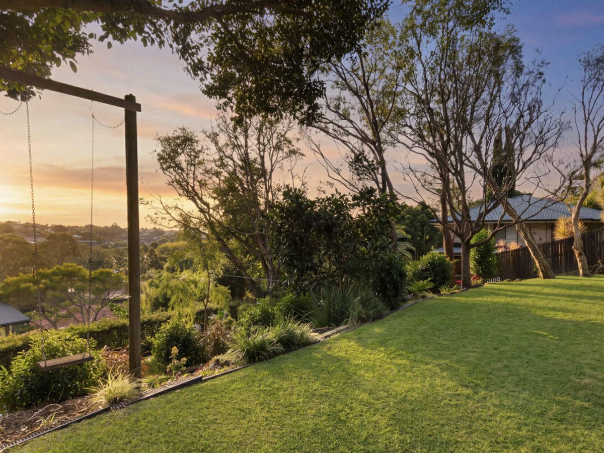20 Donegal Court, Banora Point - image 1