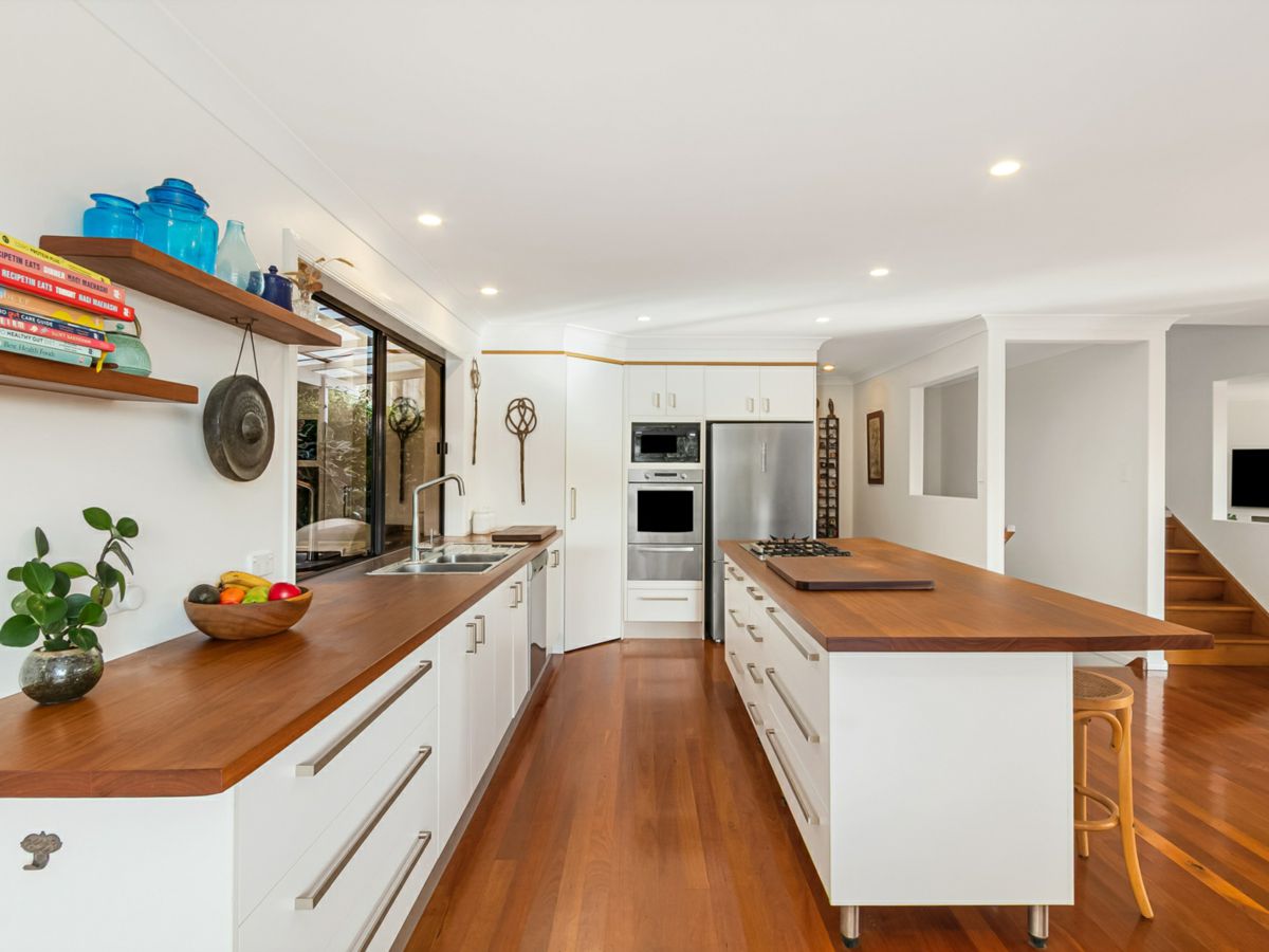 20 Donegal Court, Banora Point - image 1