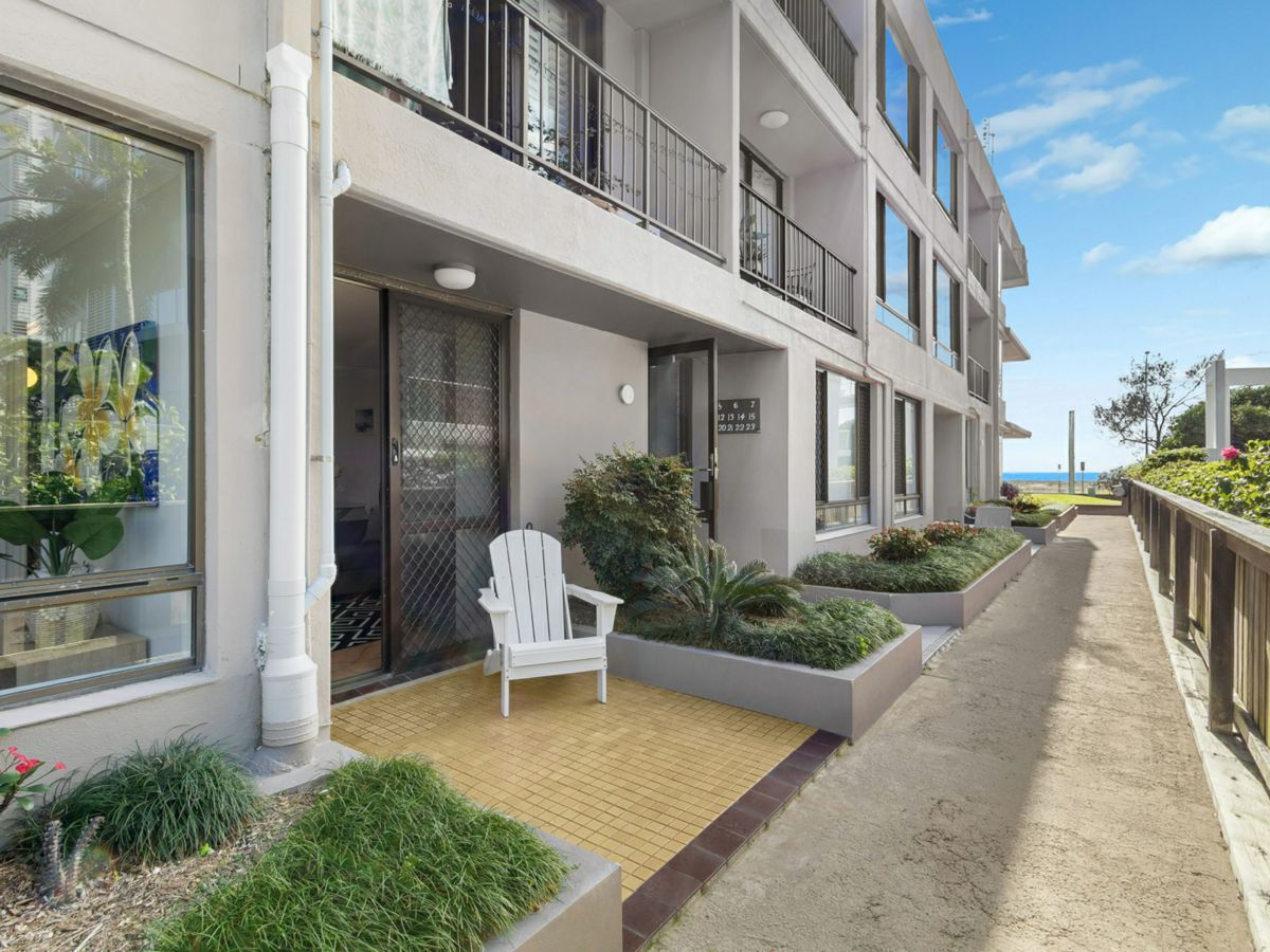 6/22 Musgrave Street, Coolangatta - image 3
