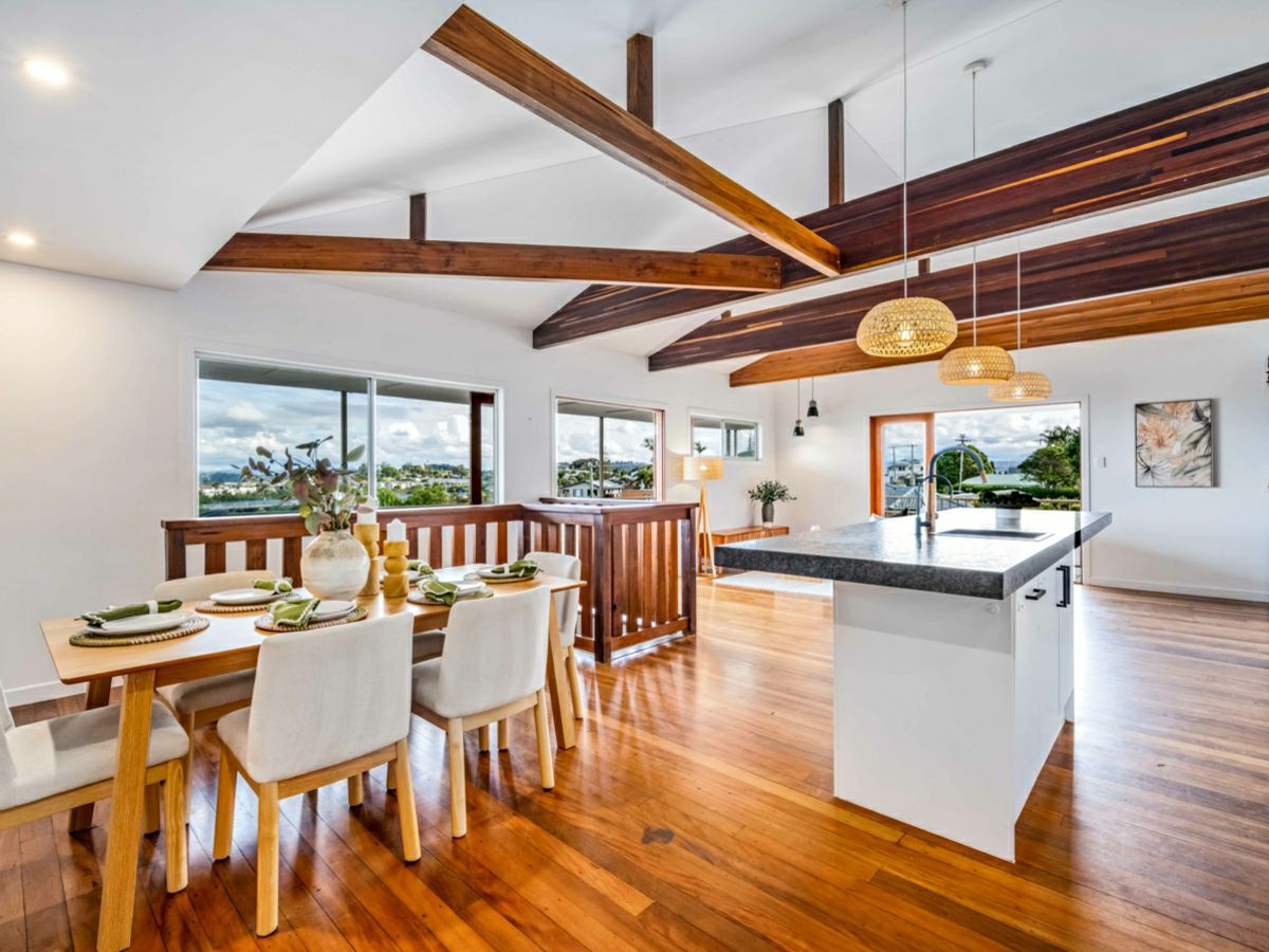 42 Walter Crescent, Banora Point - image 2