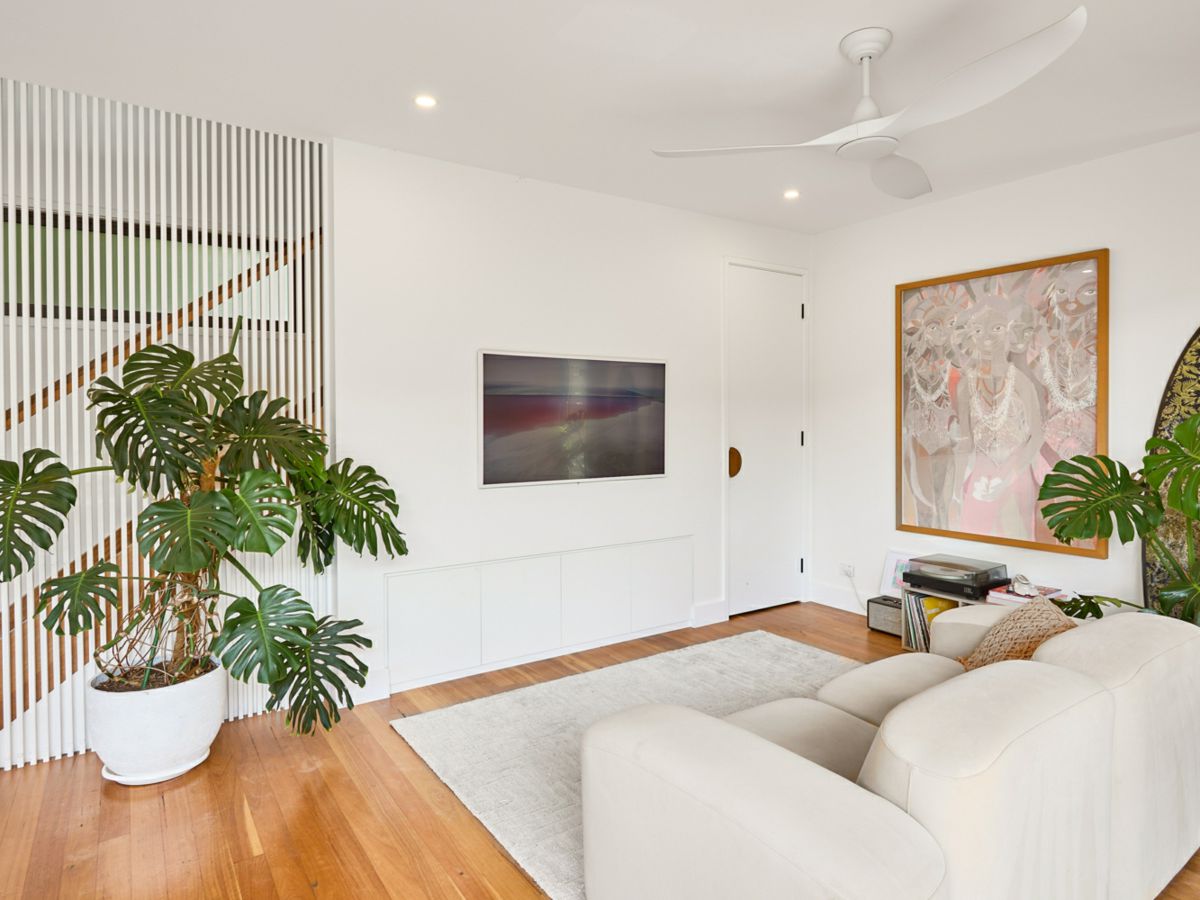 1/40 Sixth Avenue, Palm Beach - image 2