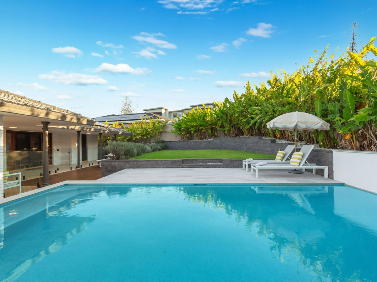 15 Bione Avenue, Banora Point - image 1