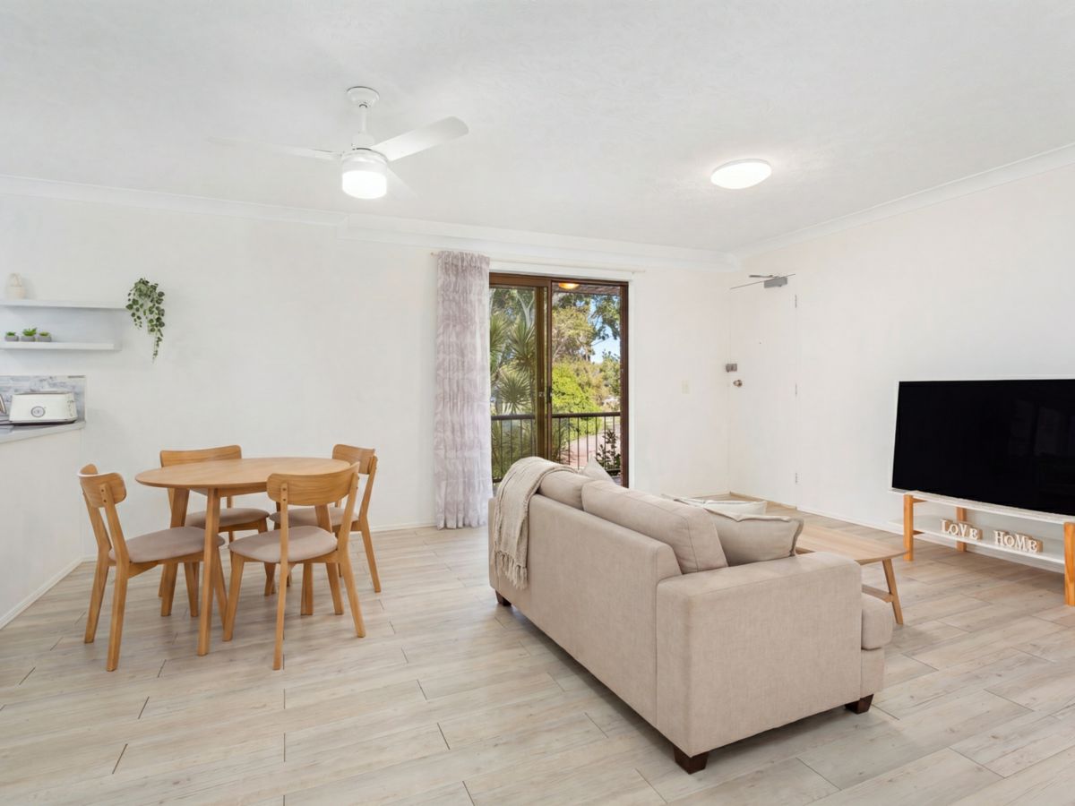 8/5 Seymour Street, Tweed Heads South - image 1