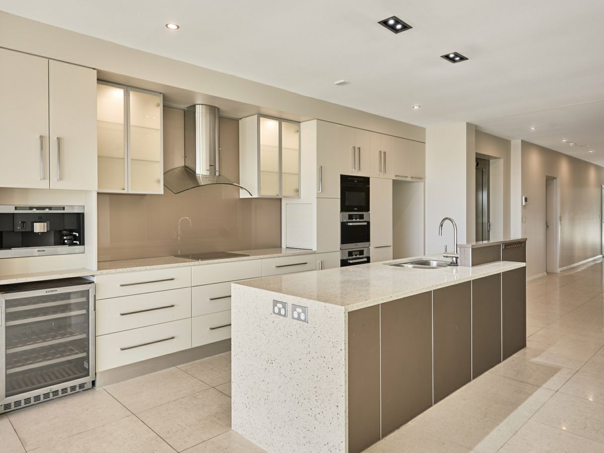102/108 Pacific Parade, Bilinga - image 3