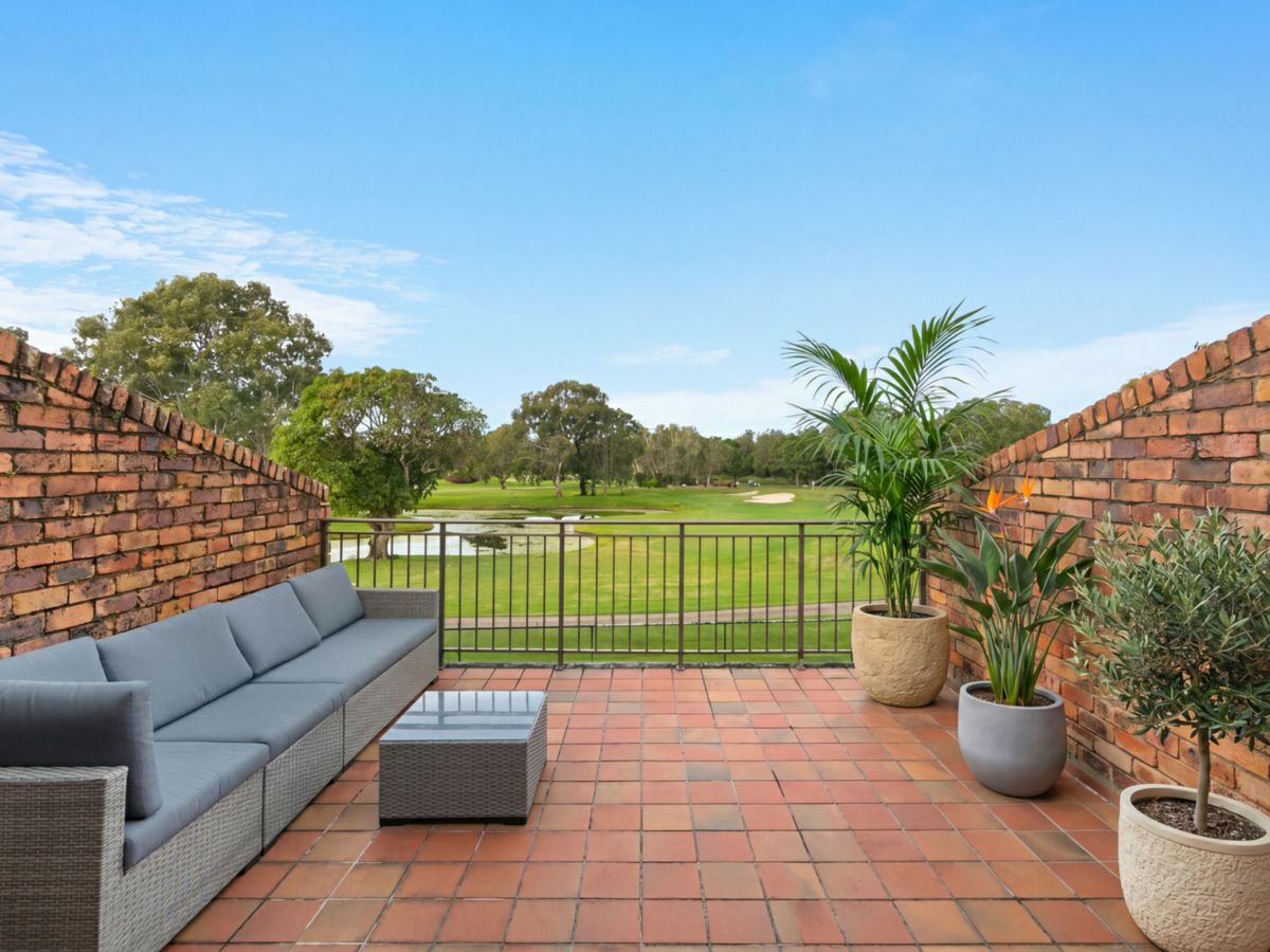 16/39 Soorley Street, Tweed Heads South - image 1