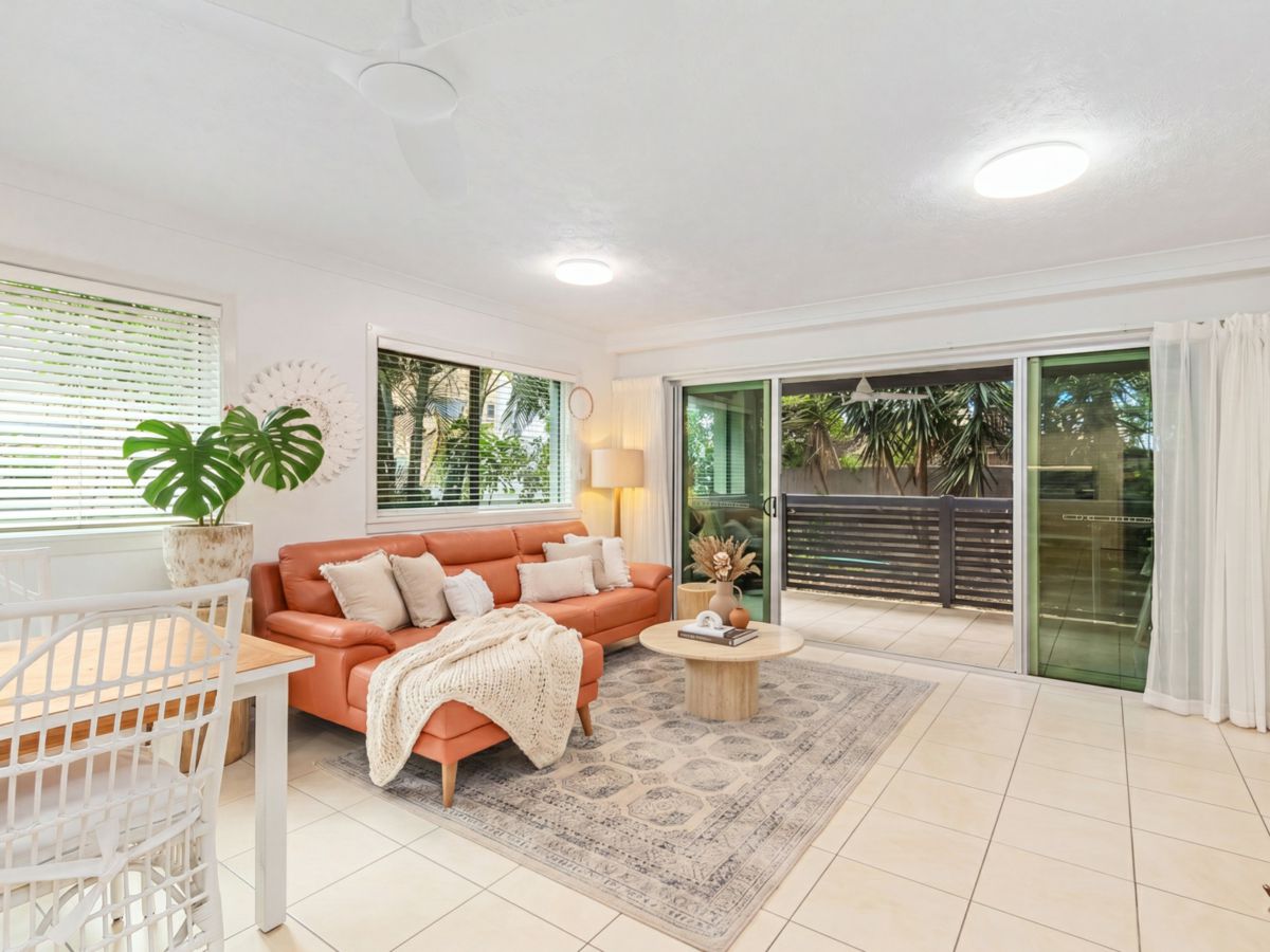 2/8 Recreation Street, Tweed Heads - image 1