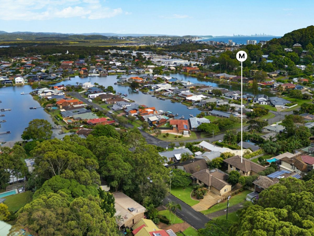 2/3 Leeward Terrace, Tweed Heads - image 1