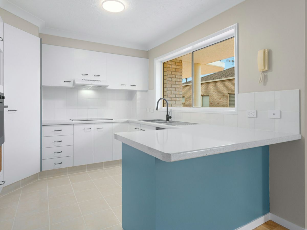 52/6 Gray Street, Tweed Heads West - image 1