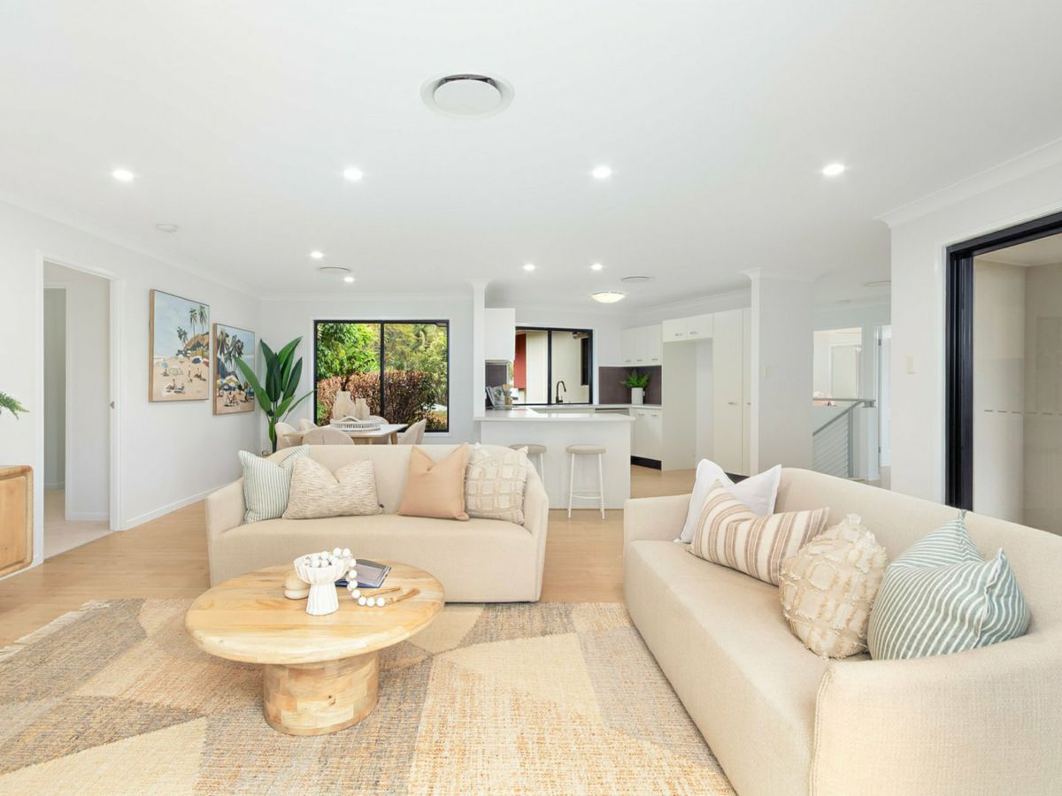 2/32 Donegal Court, Banora Point - image 2