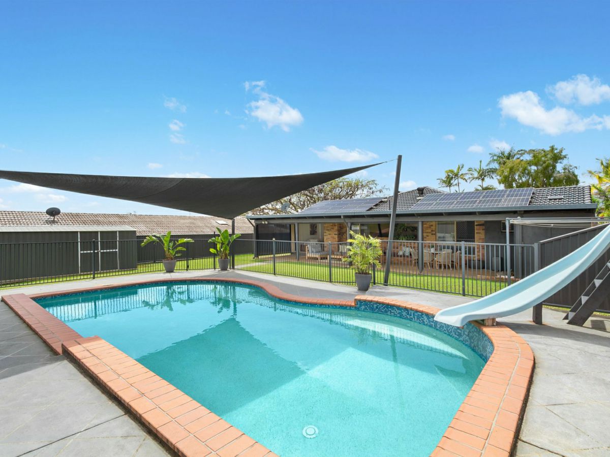 35 Ash Drive, Banora Point - image 1