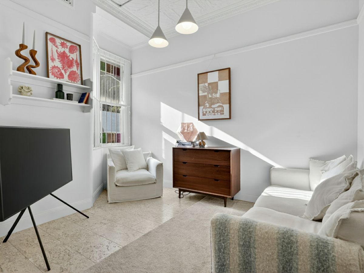 3/37 Ashburner Street, Manly - image 1