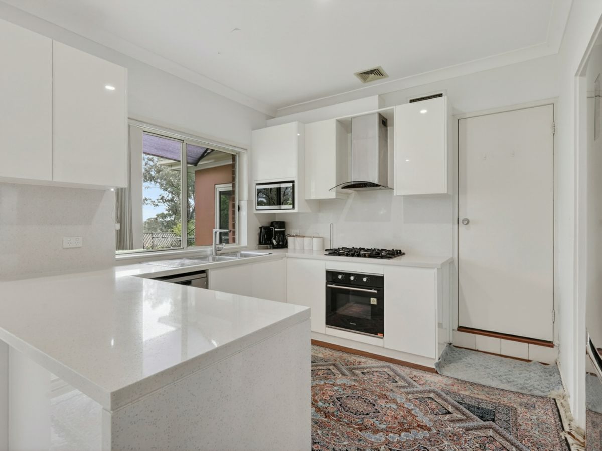 10B Griffin Place, Doonside - image 3