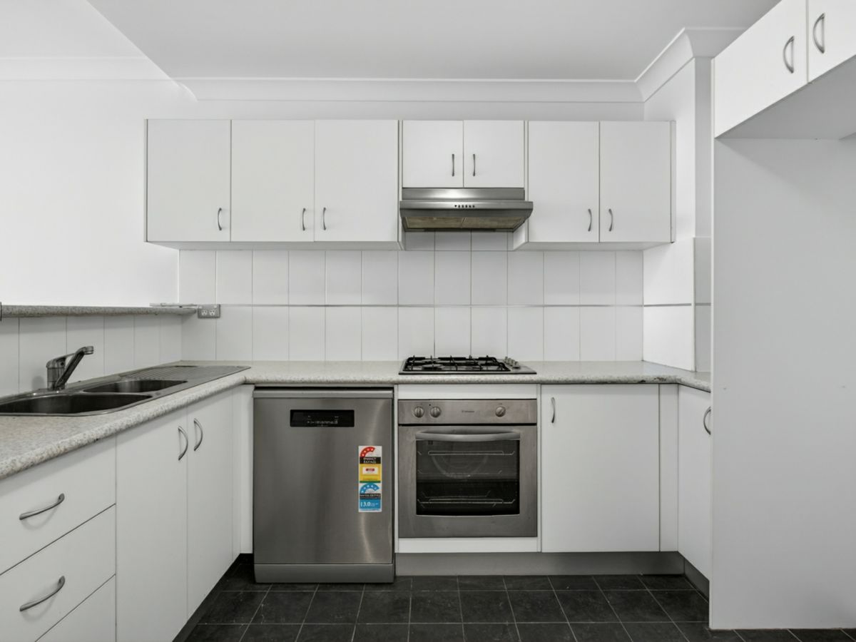 39/31 Third Avenue, Blacktown - image 2