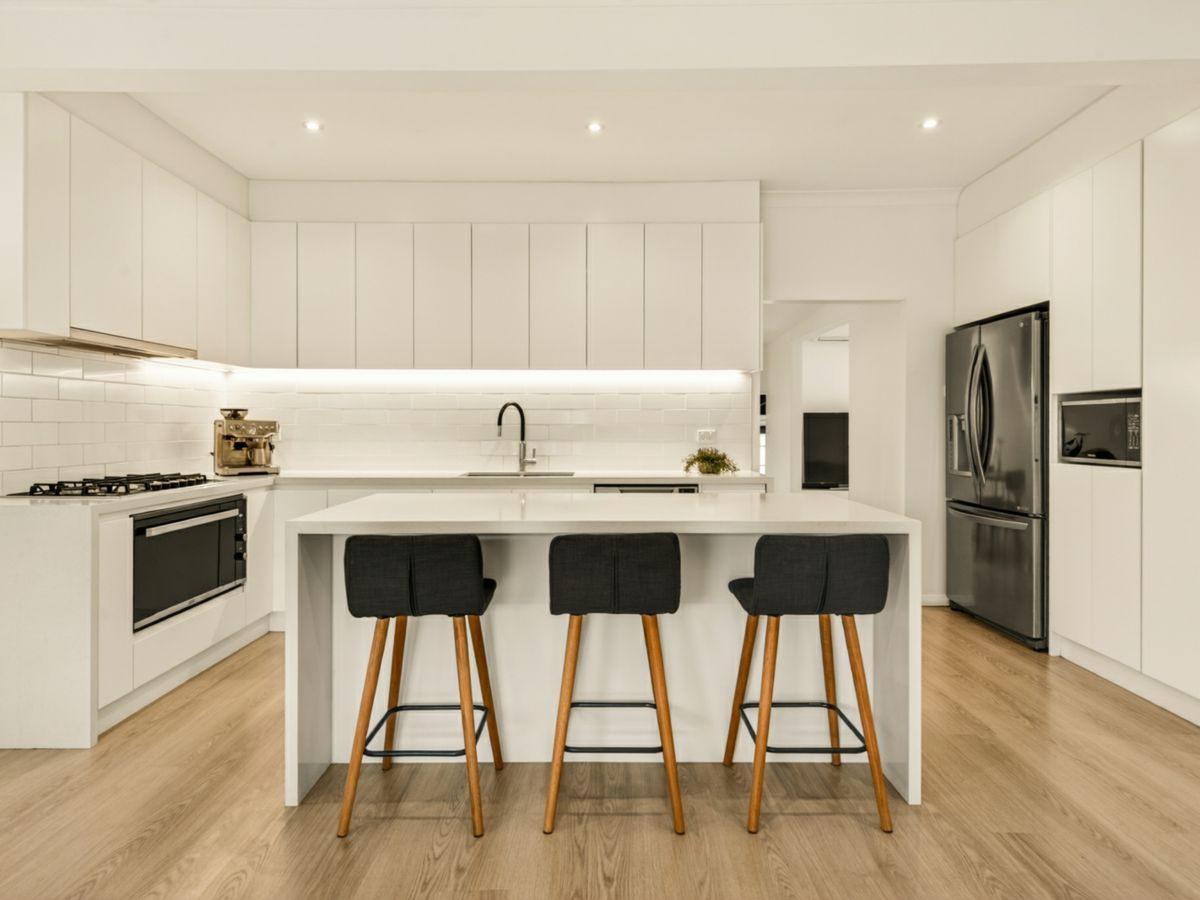 40 Haynes Avenue, Seven Hills - image 2