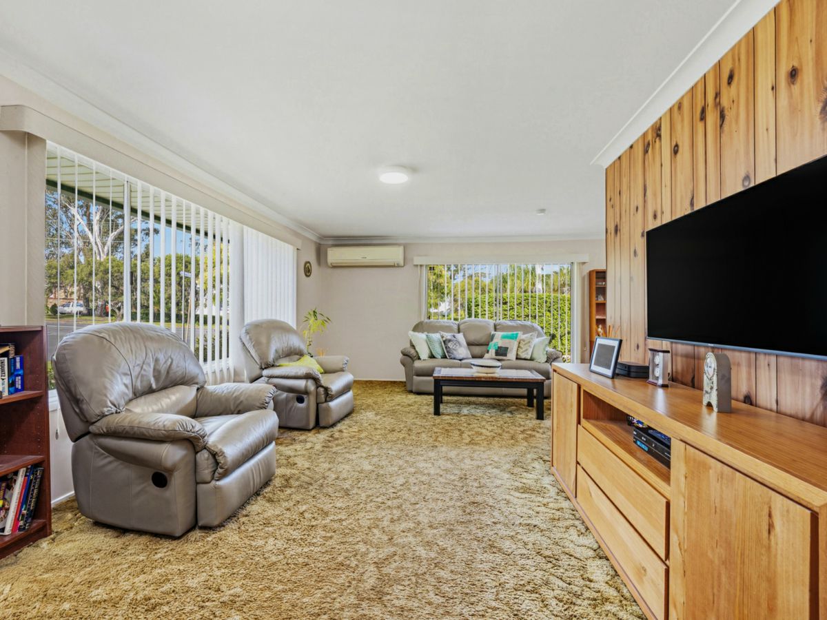 227 Cornelia Road, Seven Hills - image 2