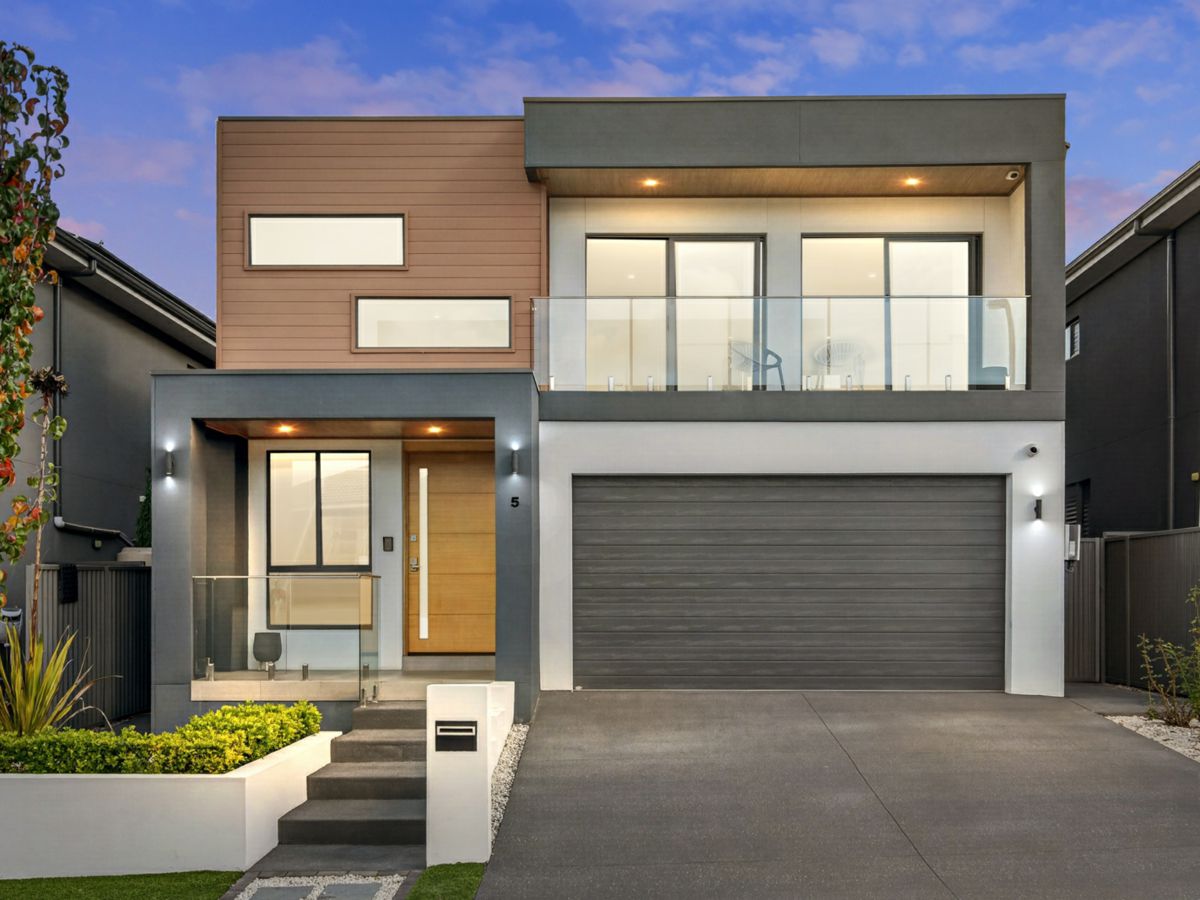 5 Braeburn Crescent, Stanhope Gardens - image 1
