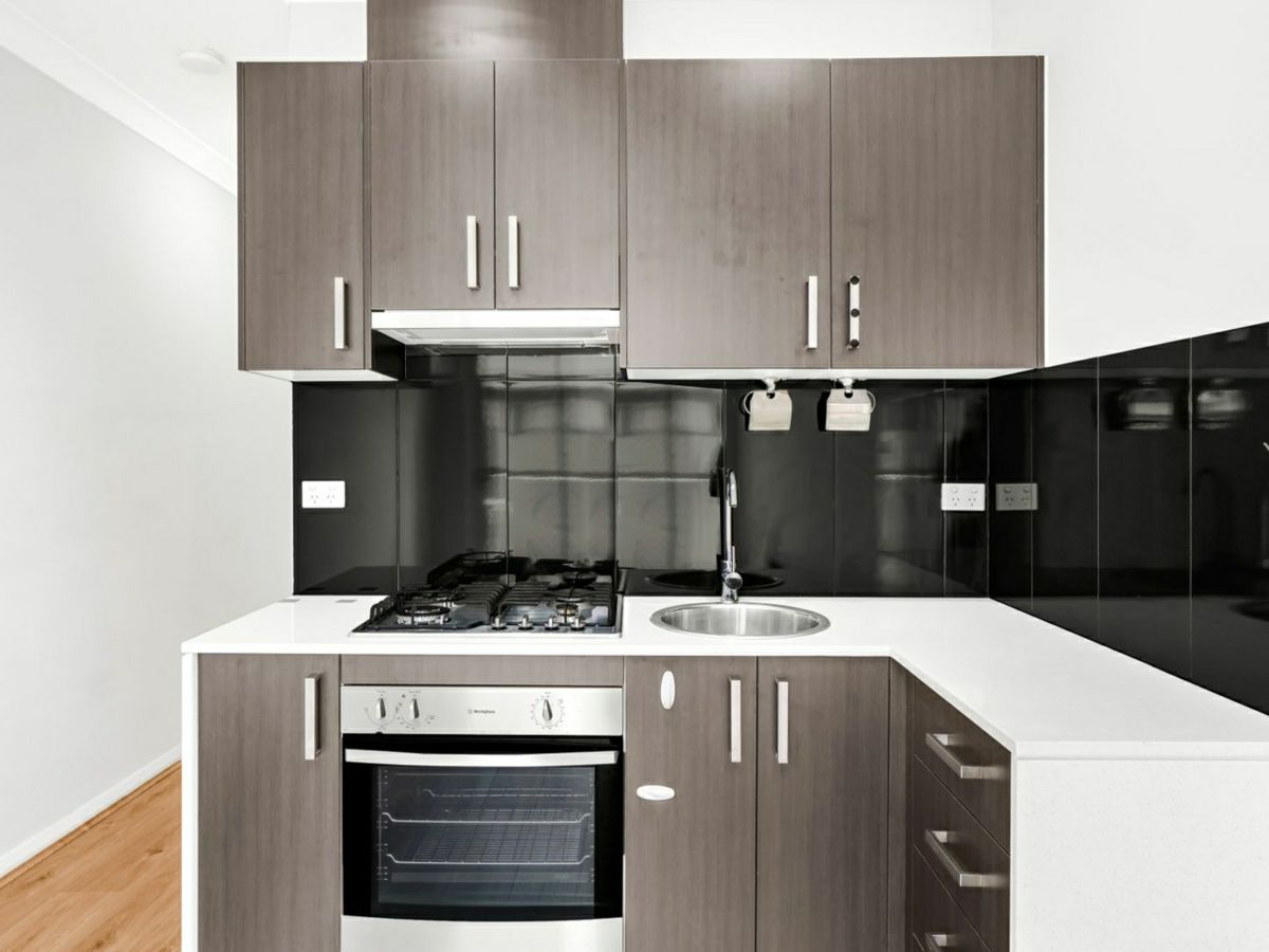 409/8C Myrtle Street, Prospect - image 2