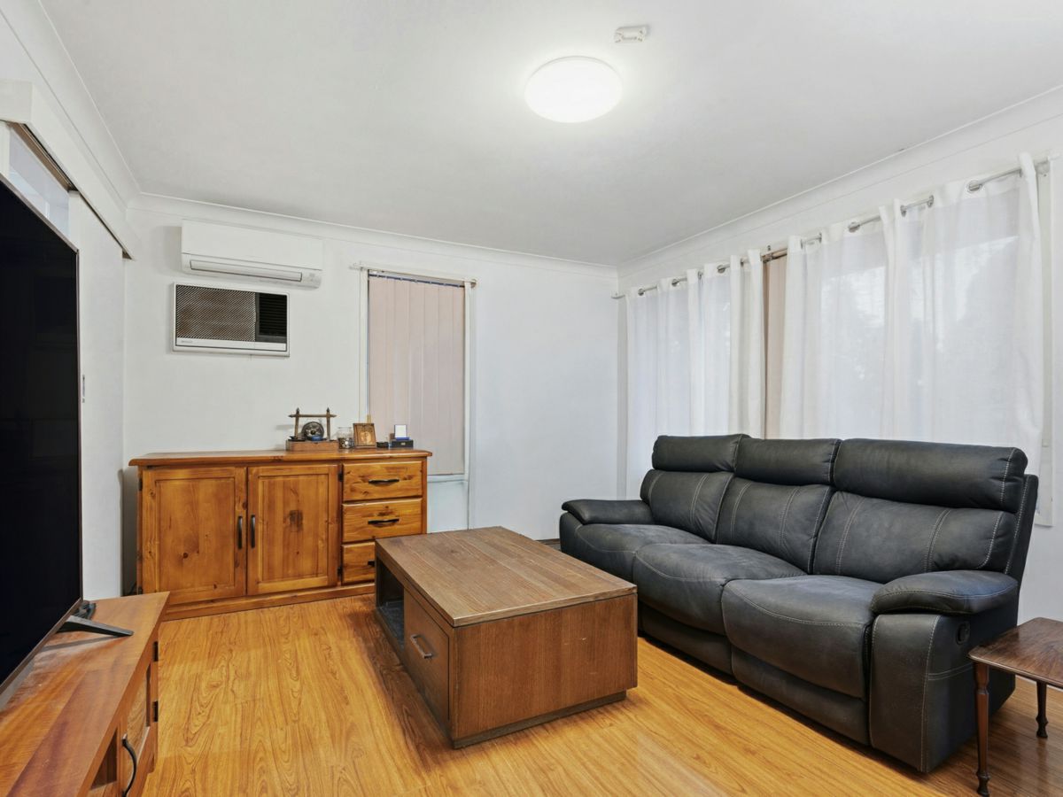 37 Michigan Road, Seven Hills - image 2