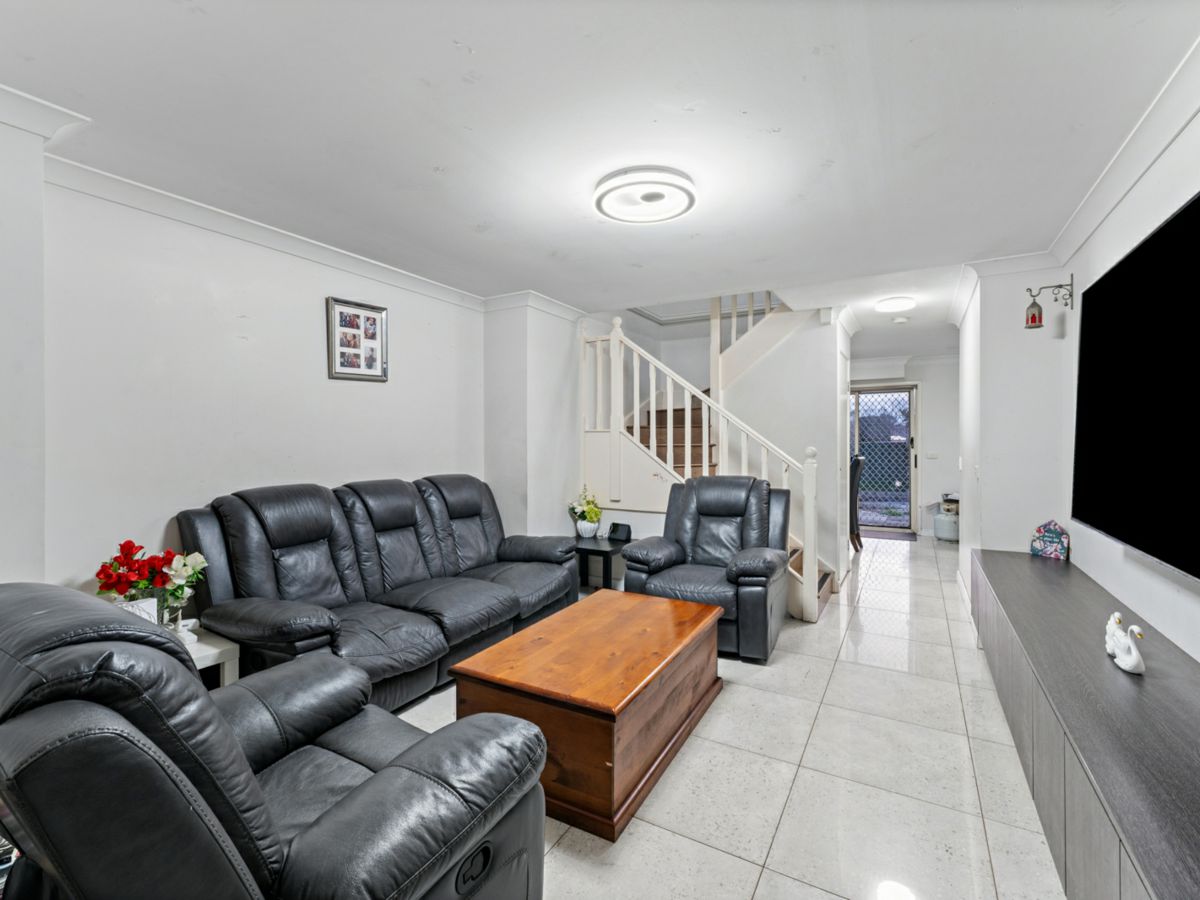 12C Douglas Road, Blacktown - image 2