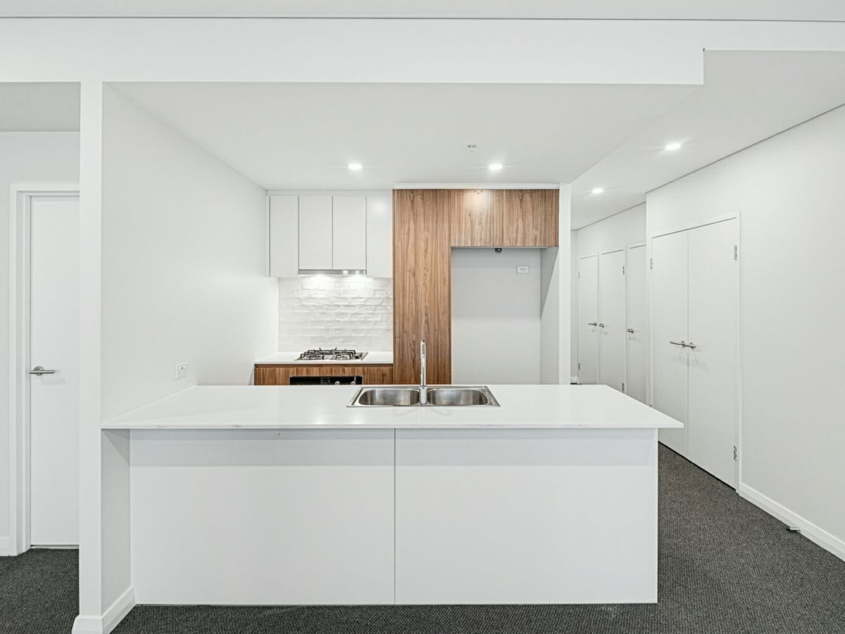 104/41 Kildare Road, Blacktown - image 1