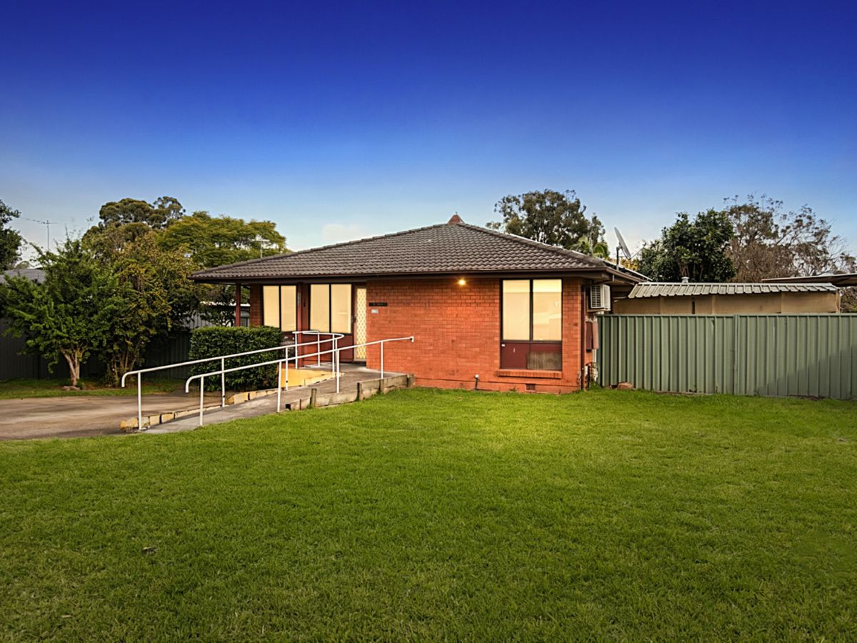 154 Hill End Road, Doonside - image 1