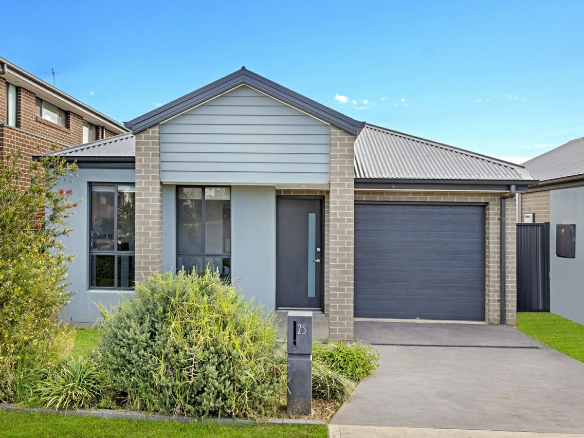 25 Landaise Road, Austral - image 1