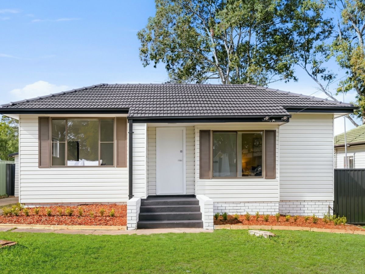 53 Dawn Drive, Seven Hills - image 1
