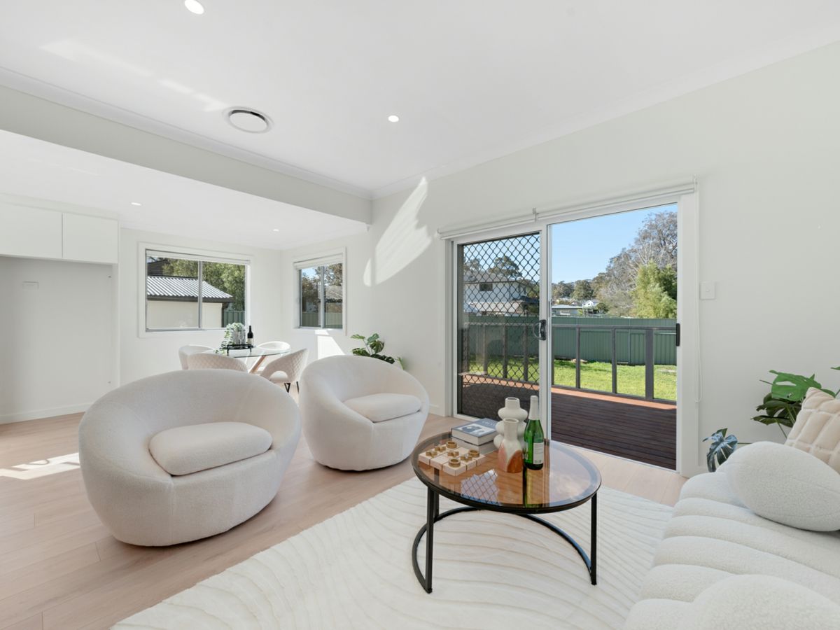 53 Dawn Drive, Seven Hills - image 2
