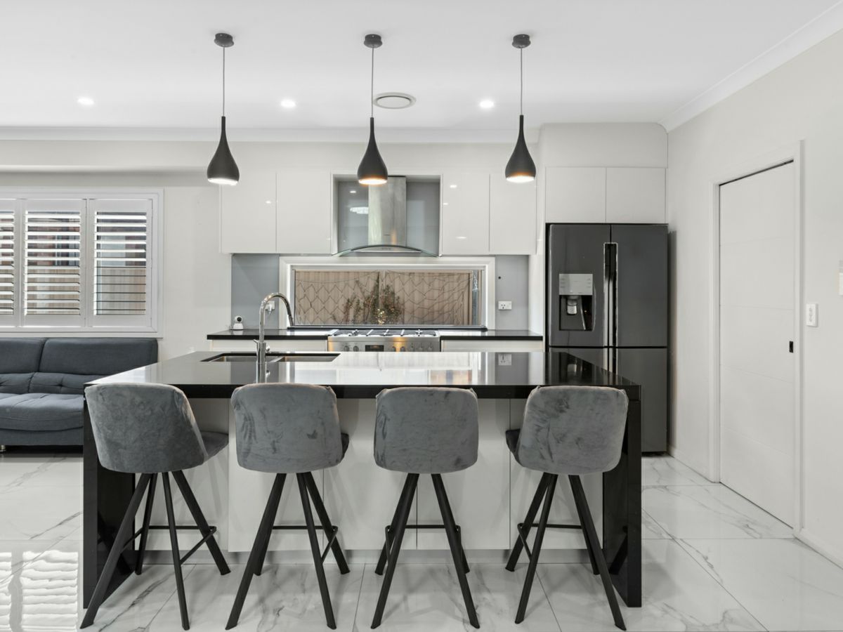 16A Budgeree Road, Toongabbie - image 1